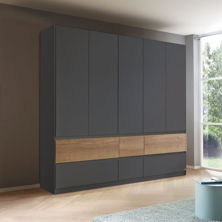 Armoire 226 cm WINDSOR avec 5 portes et 6 tiroirs en décor gris mat et chene halifax