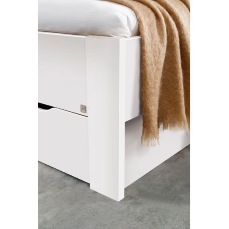 Lit futon ARAMIS 160 x 200 cm en blanc mat avec tête de lit et 4 tiroirs