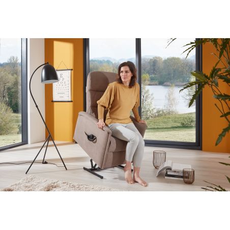 Fauteuil relax électrique H 112 cm en tissu QUARTETT 9051 avec lift de la marque HIMOLLA