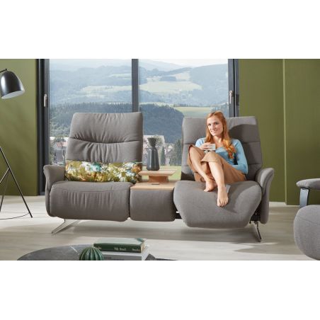 Canapé 2 places 198 cm en tissu CUMULY COMFORT 4051 avec 2 relax électriques et table intermédiaire de la marque HIMOLLA