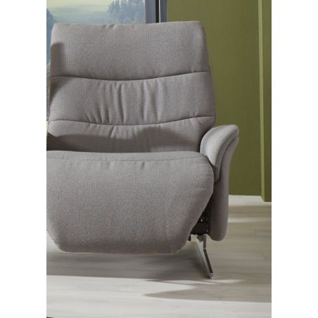 Canapé 2 places 198 cm en tissu CUMULY COMFORT 4051 avec 2 relax électriques et table intermédiaire de la marque HIMOLLA