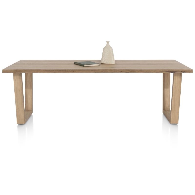 Nyborg, table 230 x 100 cm - plateau avec bords effet tronc d'abre - pied bois en V - Henders and Hazel