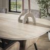 Table ovale SILAS 180 cm en céramique travertin avec piètement en métal